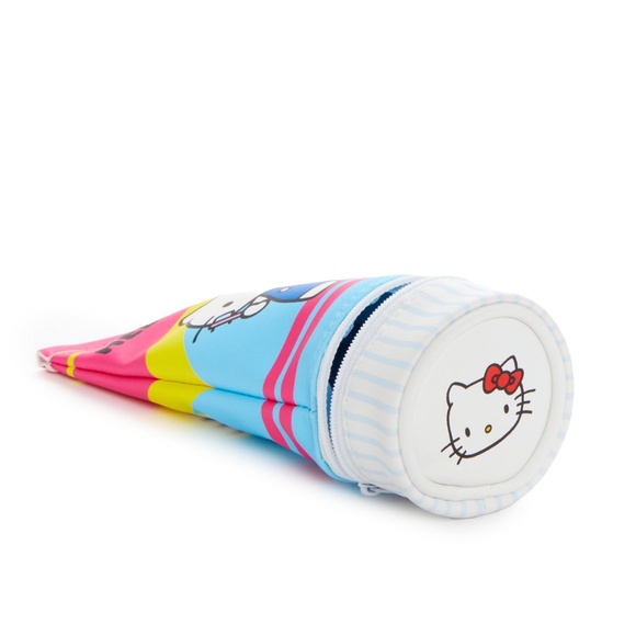 Hello Kitty Toothpaste Zipper Pouch - Picture 3 of 6